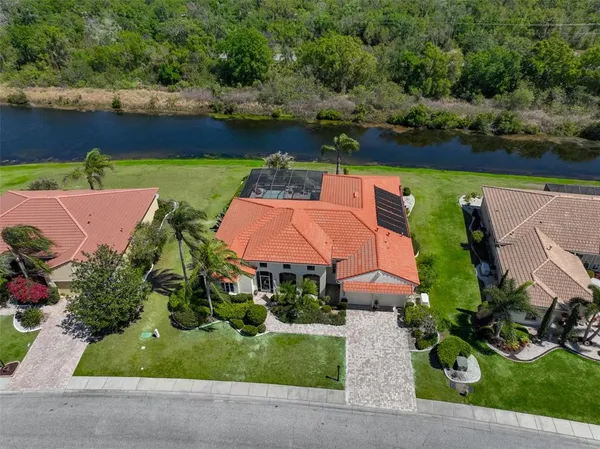 $674,900 | 307 Noble Faire Drive, Sun City Center, FL 33573