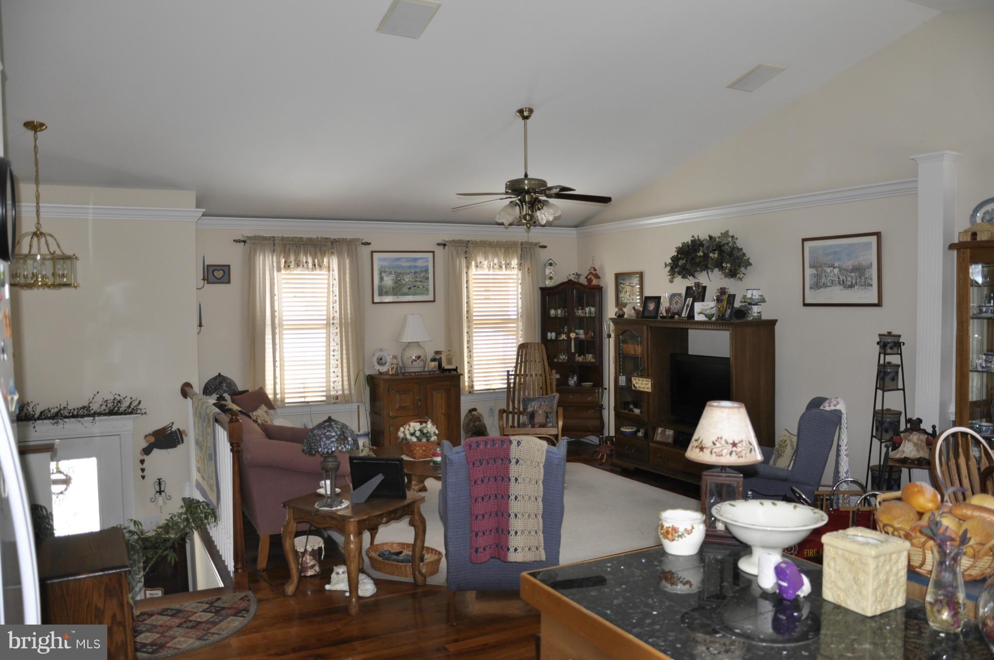 25236 Military Road Cascade, MD 21719 - Photo 11 of 24 Interior (General)