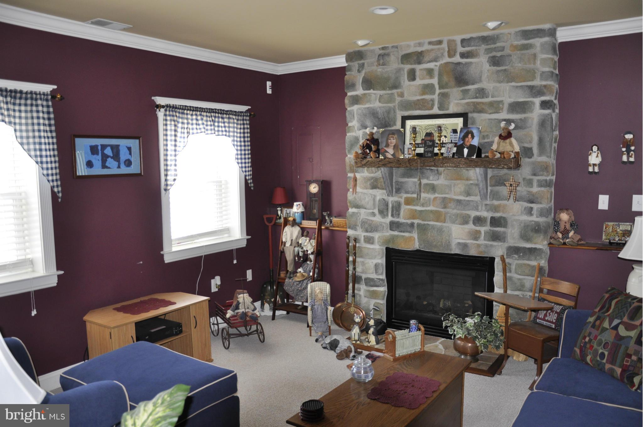 25236 Military Road Cascade, MD 21719 - Photo 17 of 24 Family Room