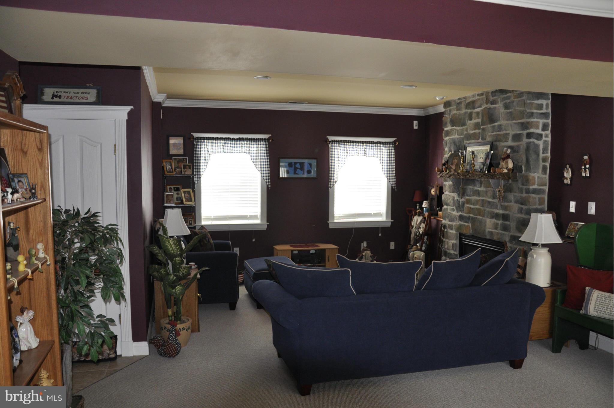25236 Military Road Cascade, MD 21719 - Photo 21 of 24 Family Room
