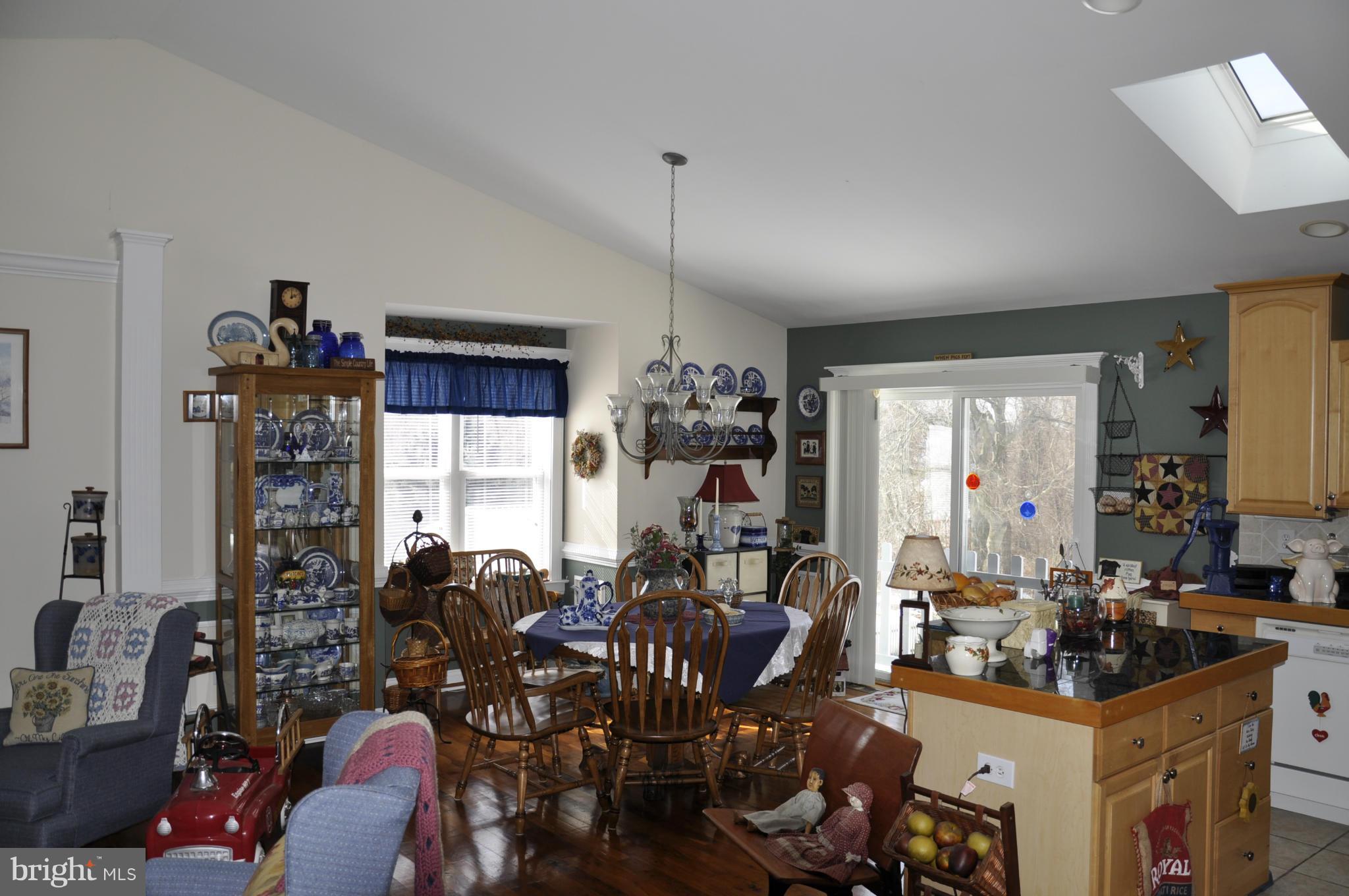 25236 Military Road Cascade, MD 21719 - Photo 10 of 24 Interior (General)