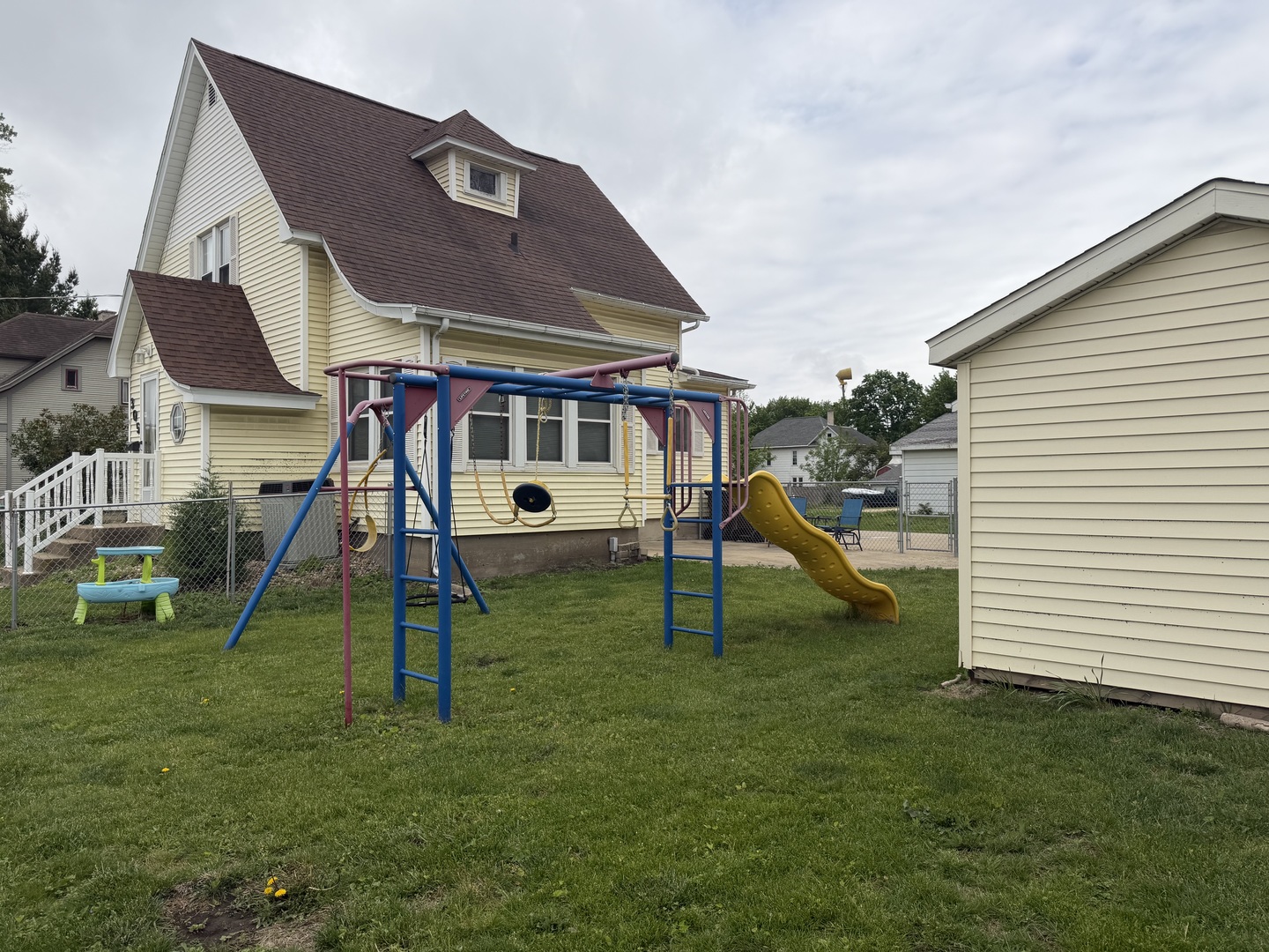 305 South Clinton Street Morrison, IL 61270 - Photo 18 of 20