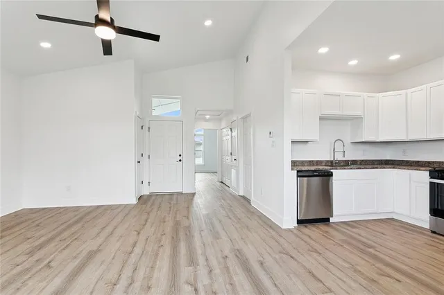 $187,000 | 2812 Live Oak Drive, Gretna, LA 70056