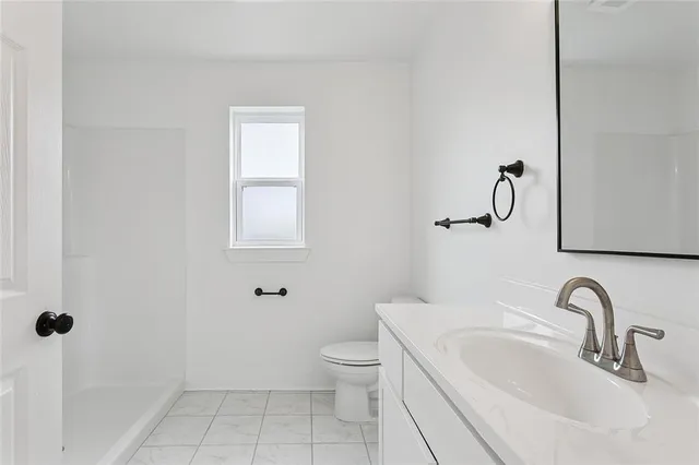 $187,000 | 2812 Live Oak Drive, Gretna, LA 70056