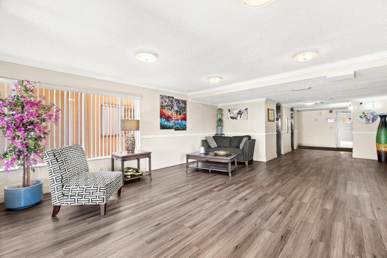 22615 Southwest 66th Avenue, Unit 310 Boca Raton, FL 33428 - Photo 21 of 28 Lobby