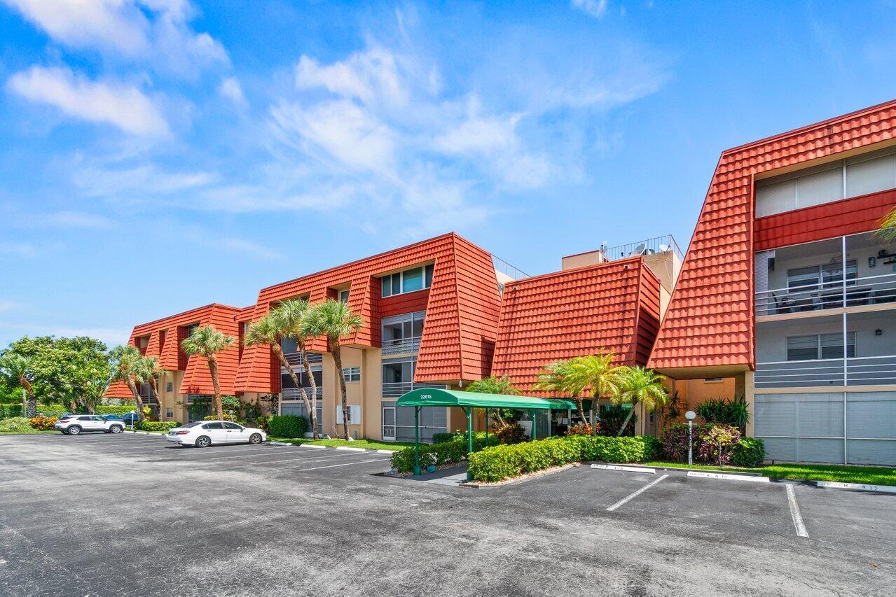 22615 Southwest 66th Avenue, Unit 310 Boca Raton, FL 33428 - Photo 24 of 28 Building