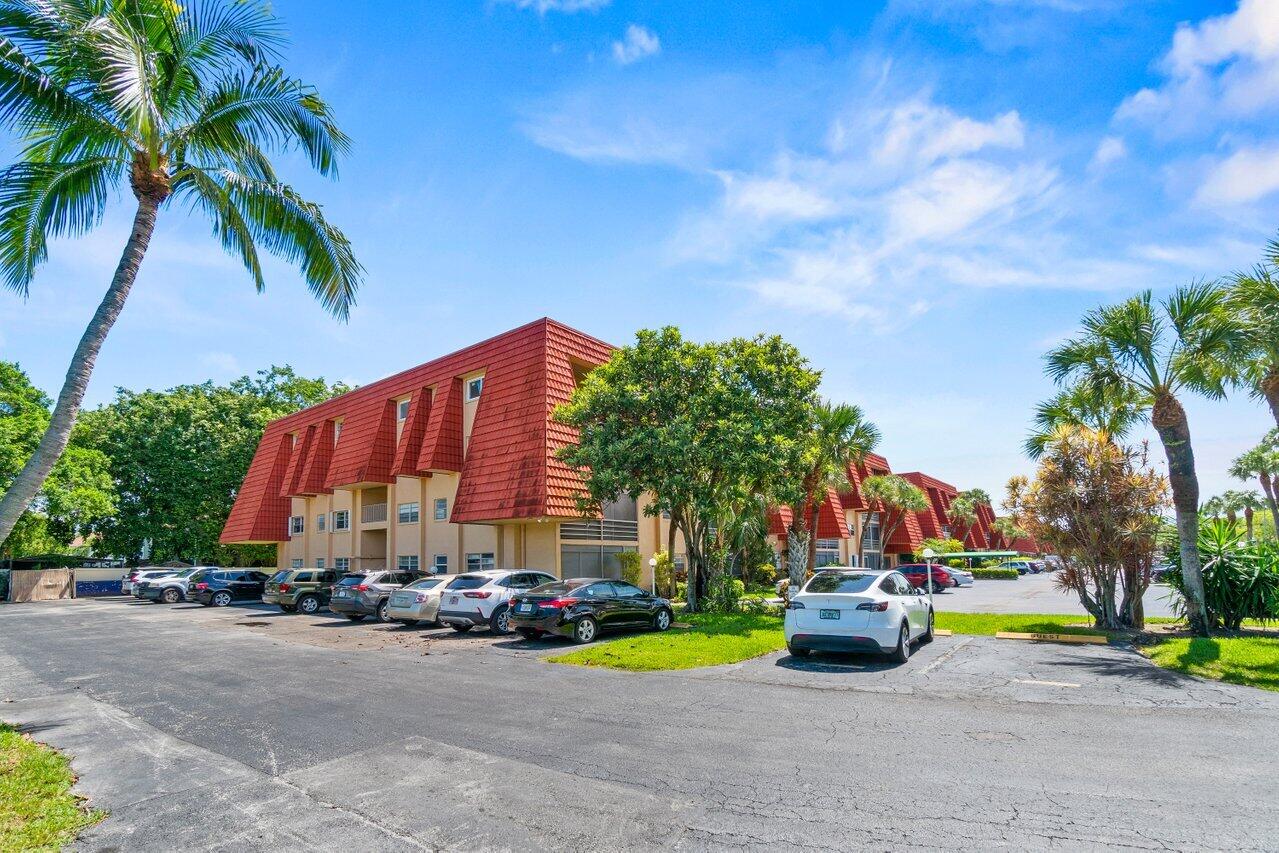 22615 Southwest 66th Avenue, Unit 310 Boca Raton, FL 33428 - Photo 25 of 28 Building