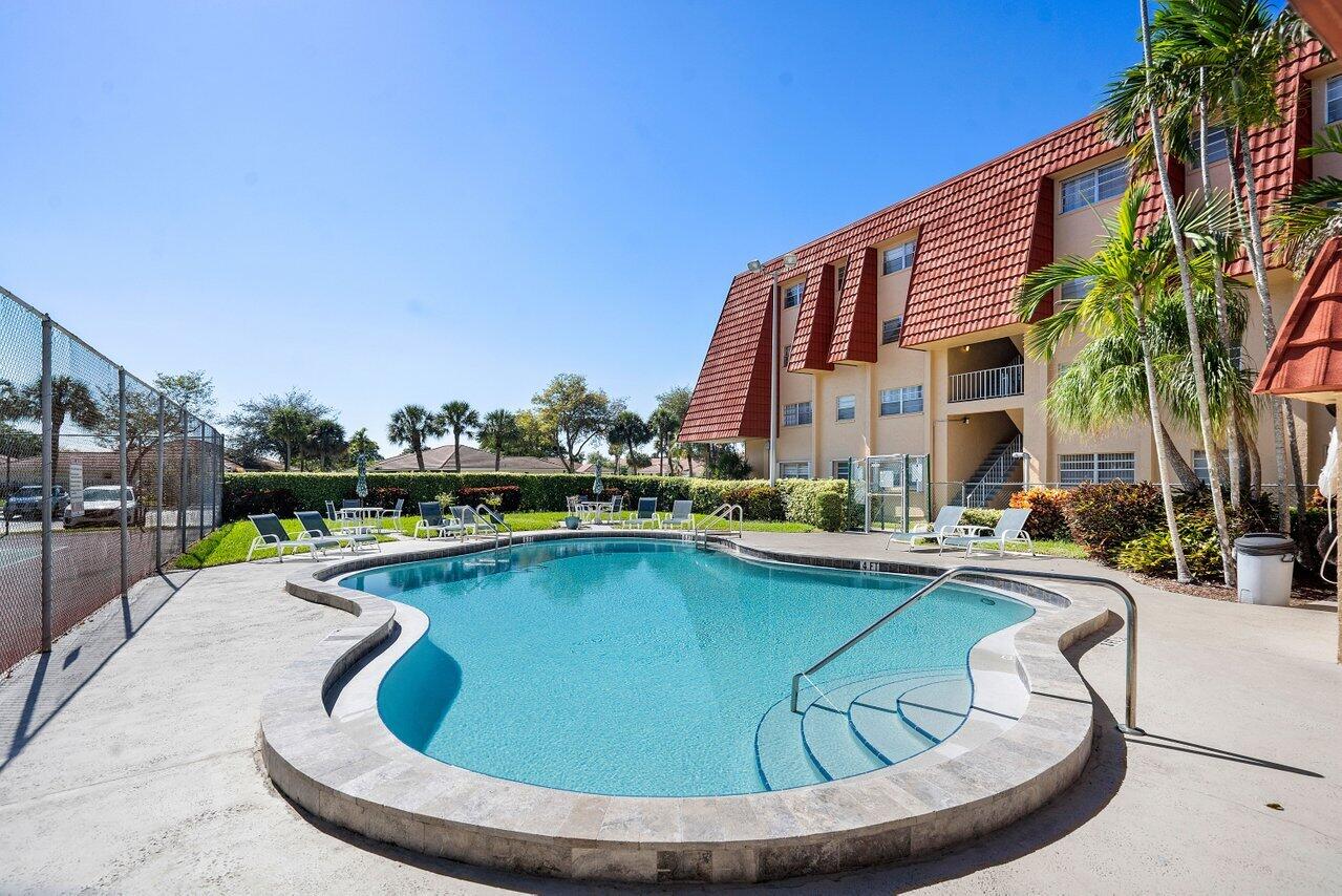 22615 Southwest 66th Avenue, Unit 310 Boca Raton, FL 33428 - Photo 28 of 28 Community Pool