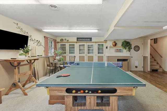 $300,000 | 10 Canterbury Drive, Endicott, NY 13760