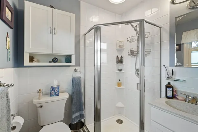 $300,000 | 10 Canterbury Drive, Endicott, NY 13760