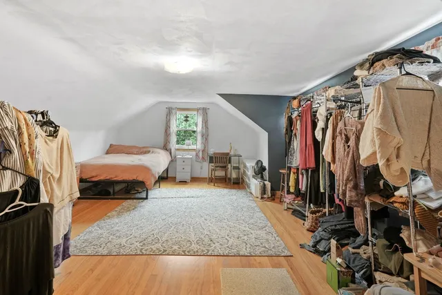 $300,000 | 10 Canterbury Drive, Endicott, NY 13760