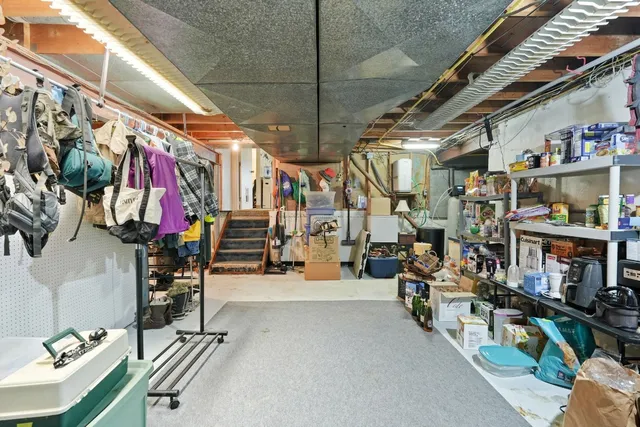 $300,000 | 10 Canterbury Drive, Endicott, NY 13760