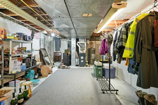 $300,000 | 10 Canterbury Drive, Endicott, NY 13760