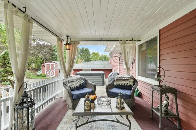 $300,000 | 10 Canterbury Drive, Endicott, NY 13760