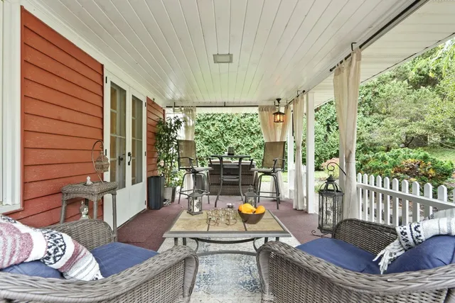 $300,000 | 10 Canterbury Drive, Endicott, NY 13760