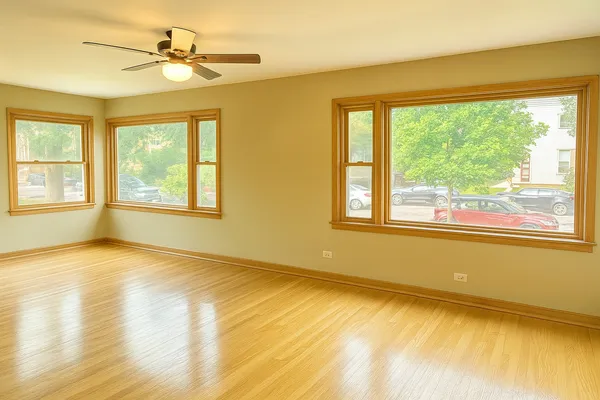 $2,900 | 7935 Karlov Avenue, Unit A, Skokie, IL 60076