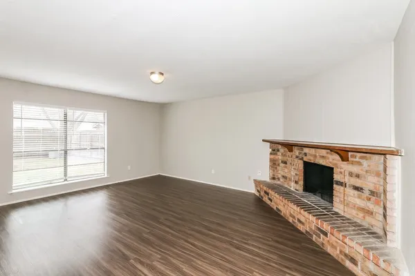 $1,795 | 5011 Ridge Manor Drive, Houston, TX 77053