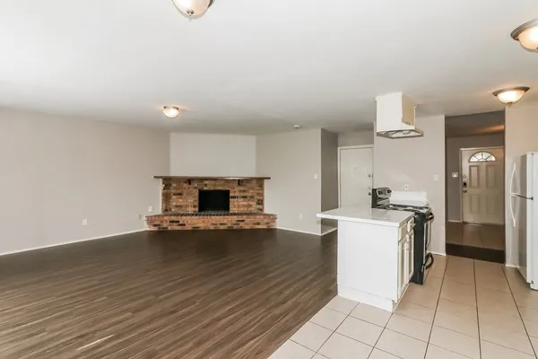 $1,795 | 5011 Ridge Manor Drive, Houston, TX 77053