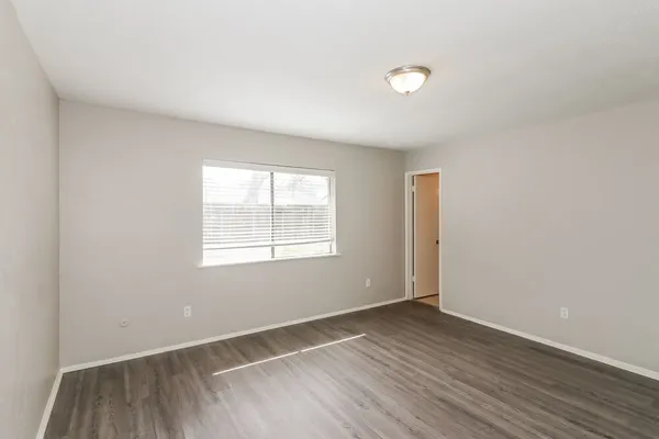 $1,795 | 5011 Ridge Manor Drive, Houston, TX 77053