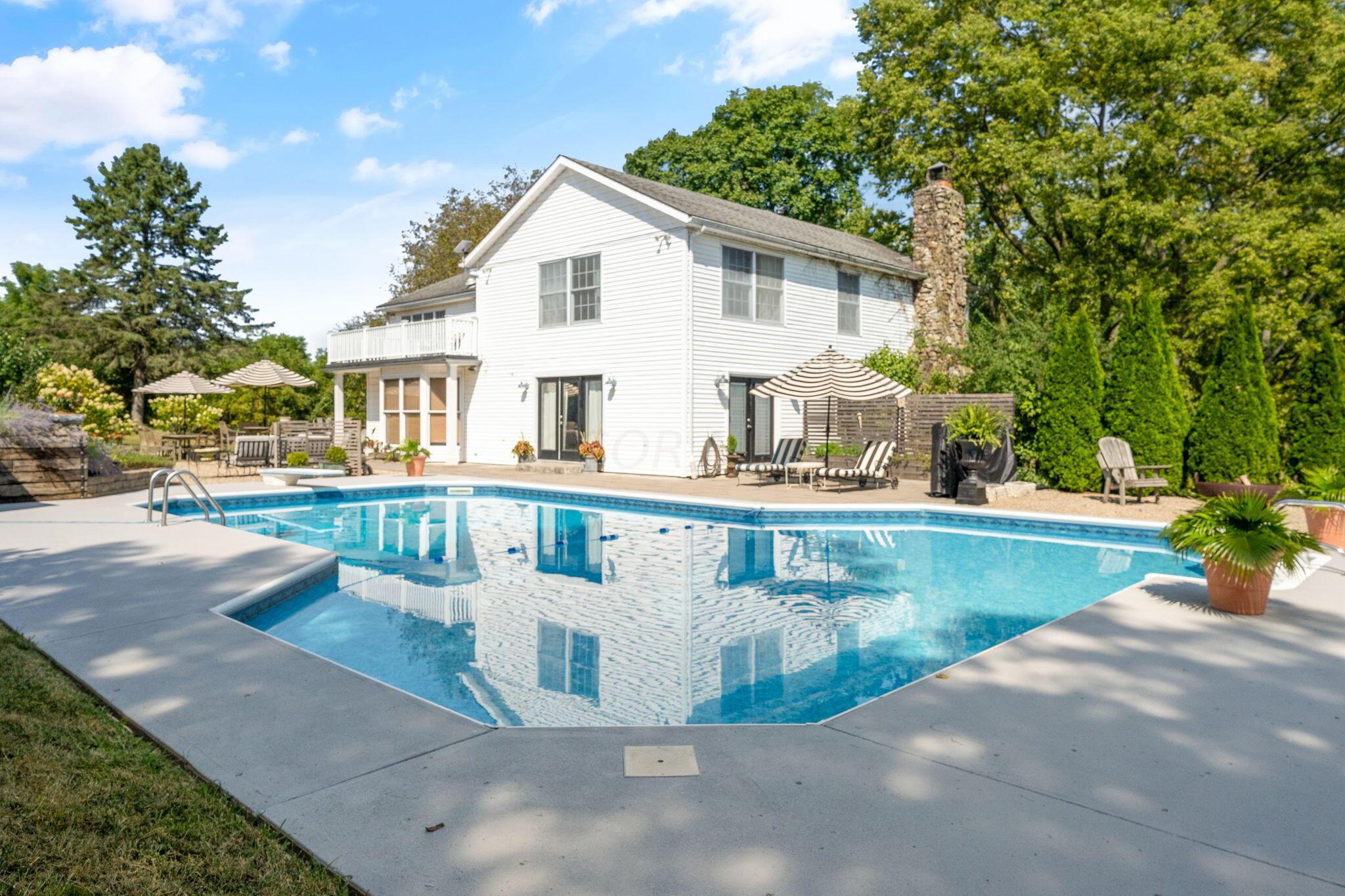4356 Hawk Road Mechanicsburg, OH 43044 - Photo 65 of 115 Make it your oasis!