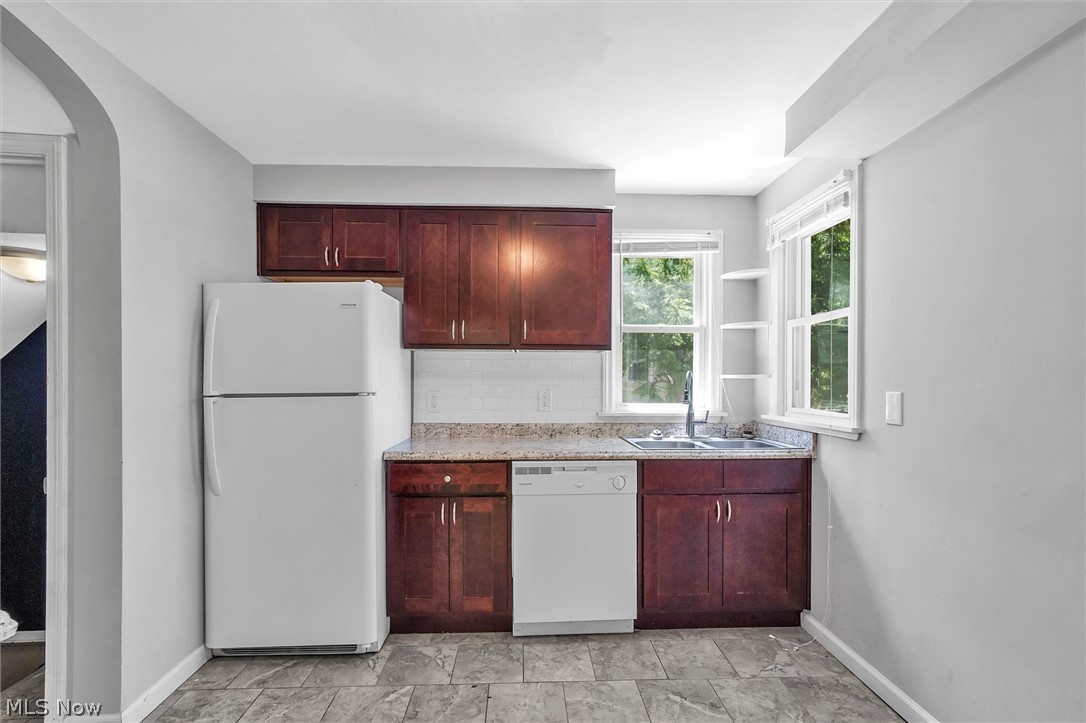 1130 Haselton Road Cleveland Heights, OH 44121 - Photo 6 of 26