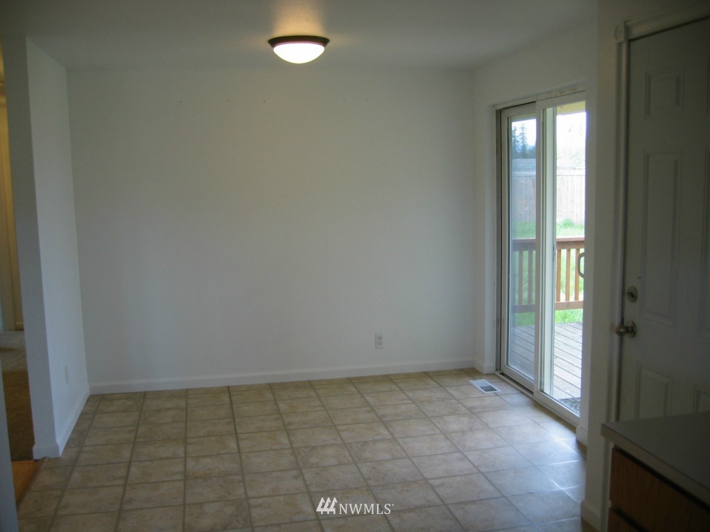 18003 Charlotte Place Southwest Rochester, WA 98579 - Photo 13 of 15