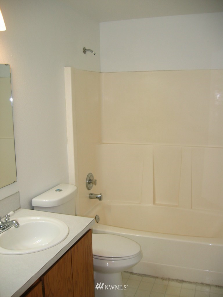 18003 Charlotte Place Southwest Rochester, WA 98579 - Photo 7 of 15