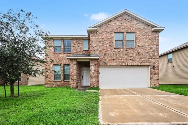 $304,900 | 13211 Barrington Oaks Circle, Houston, TX 77044