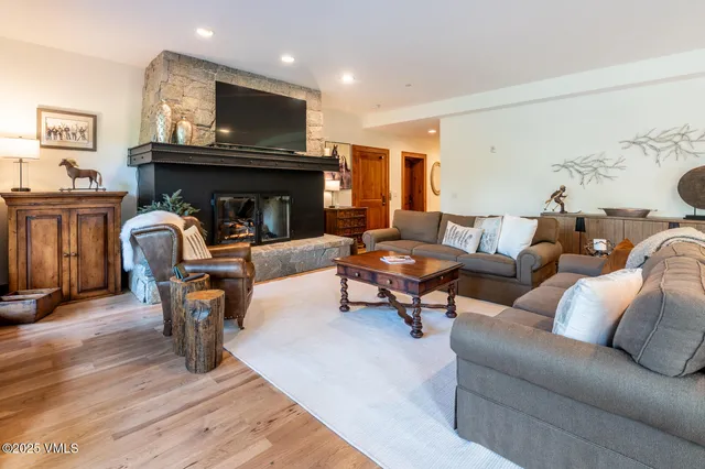 $6,990,000 | 320 Hummingbird Drive, Unit A101, Avon, CO 81620