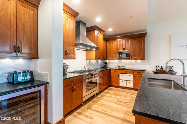 $6,690,000 | 320 Hummingbird Drive, Unit A101, Avon, CO 81620
