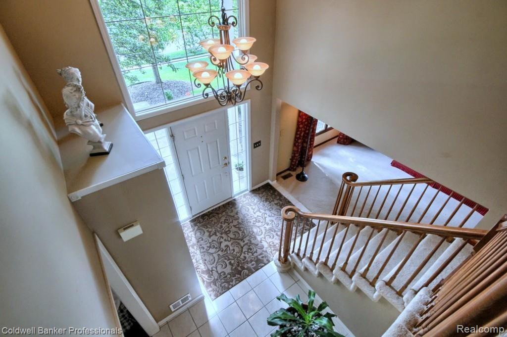 46462 Inverness Road Canton, MI 48188 - Photo 9 of 32 2-Story Foyer