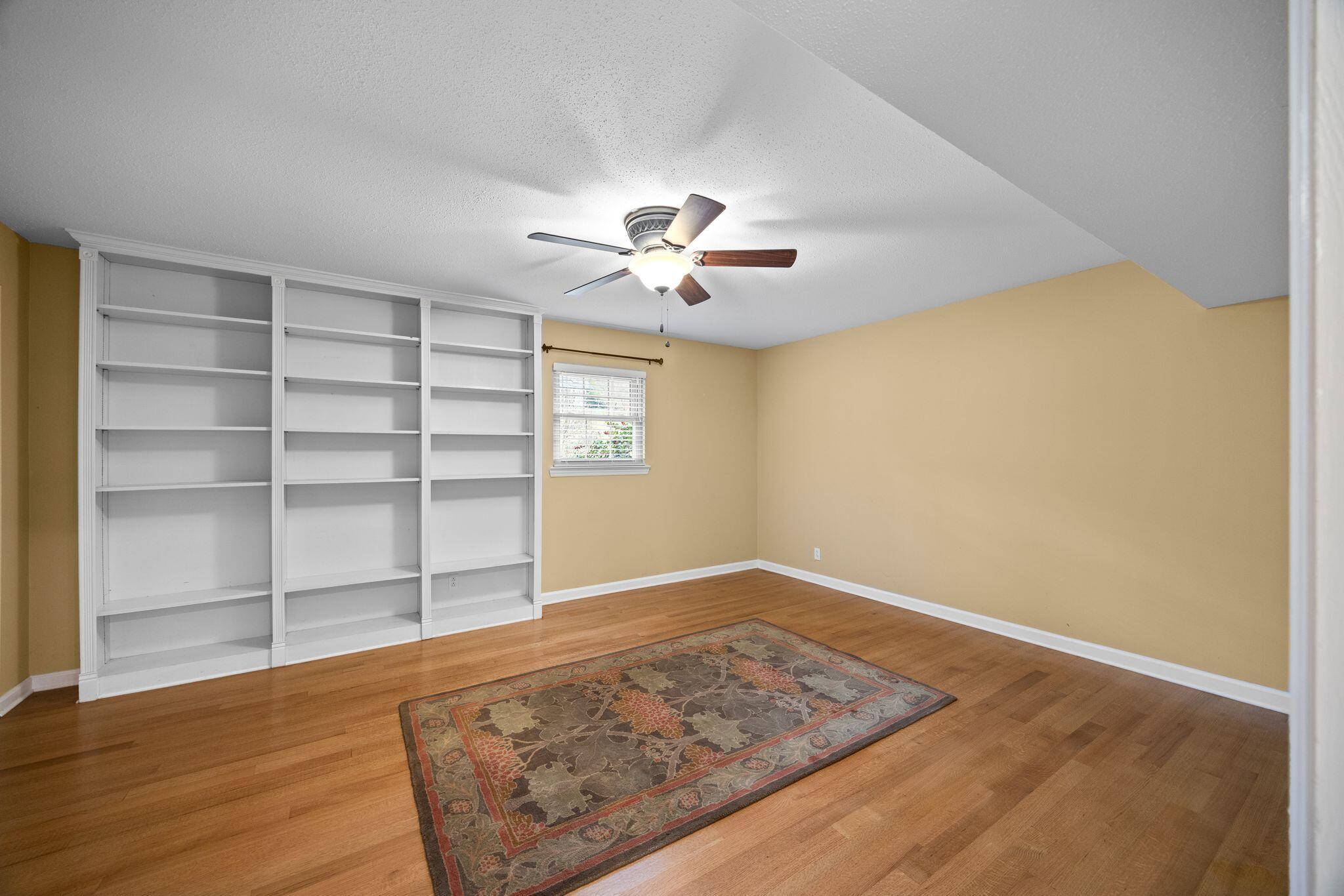 5609 Cold Springs Road Hixson, TN 37343 - Photo 28 of 42 Bedroom #4 located next the Den.