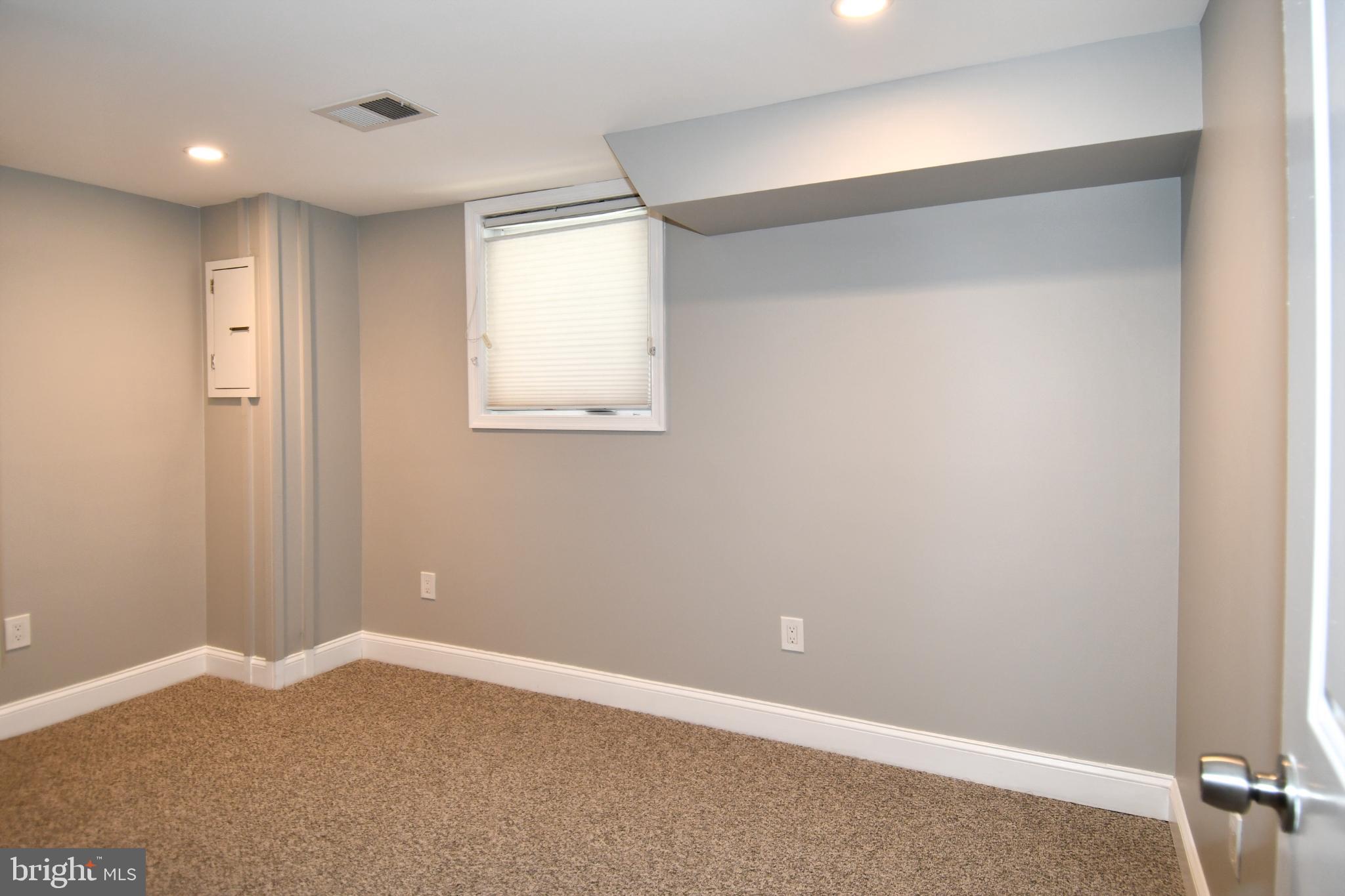 730 Roxboro Place Northwest Washington, DC 20011 - Photo 19 of 27