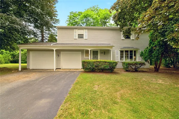 $279,900 | 128 Cobblestone Drive, Henrietta, NY 14623