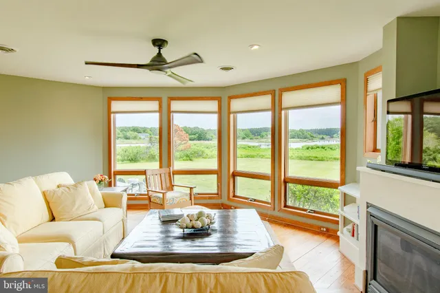 $1,150,000 | 22860 Middle Point Road, Neavitt, MD 21652