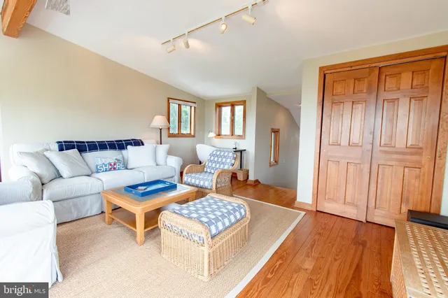 $1,150,000 | 22860 Middle Point Road, Neavitt, MD 21652