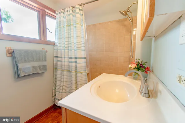 $1,150,000 | 22860 Middle Point Road, Neavitt, MD 21652