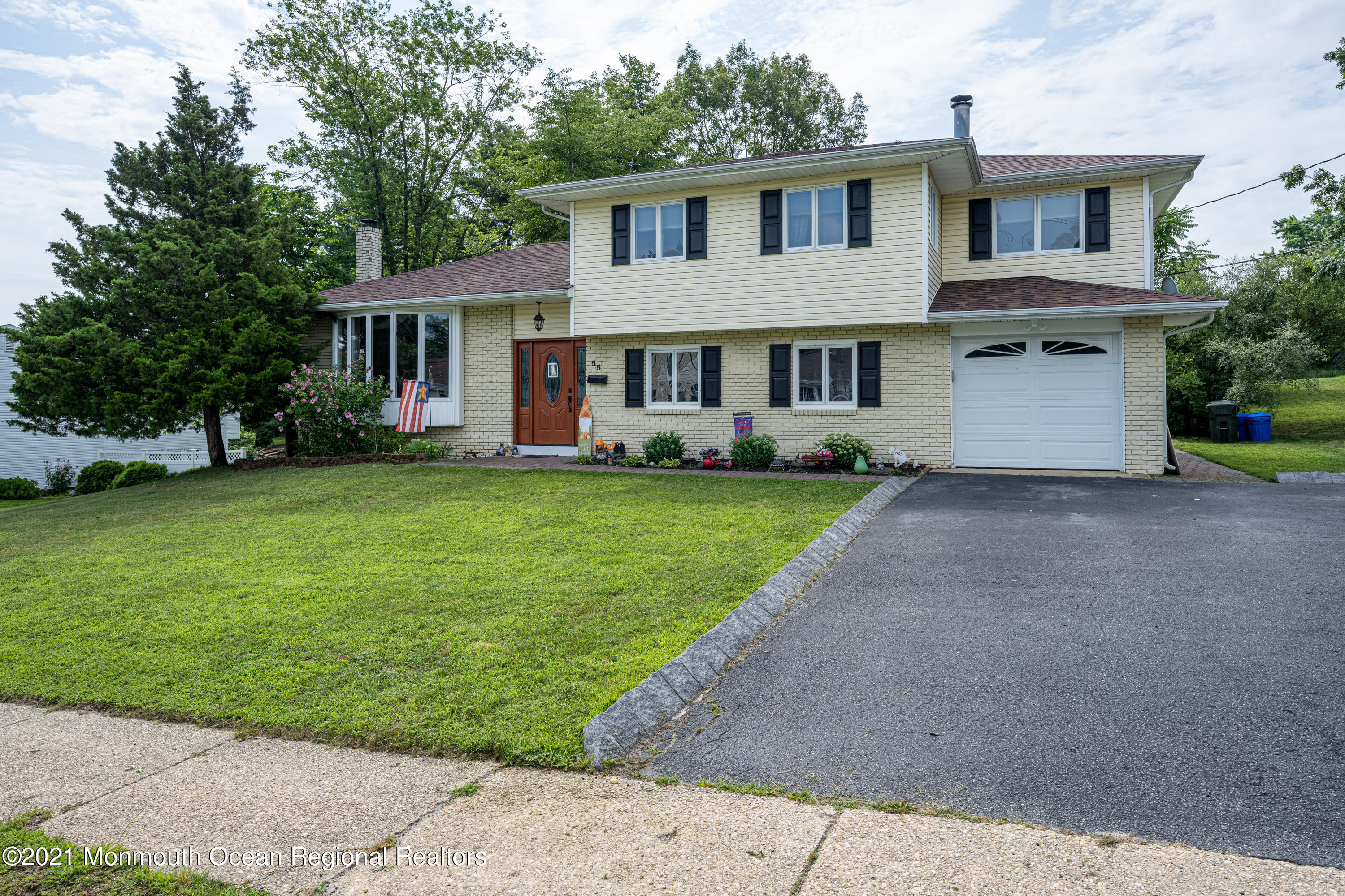55 Westbrook Road Howell, NJ 07731 - Photo 2 of 30 55 Westbrook Rd-2 (1)