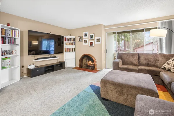 $310,000 | 7425 Ruby Drive Southwest, Unit E14, Lakewood, WA 98498