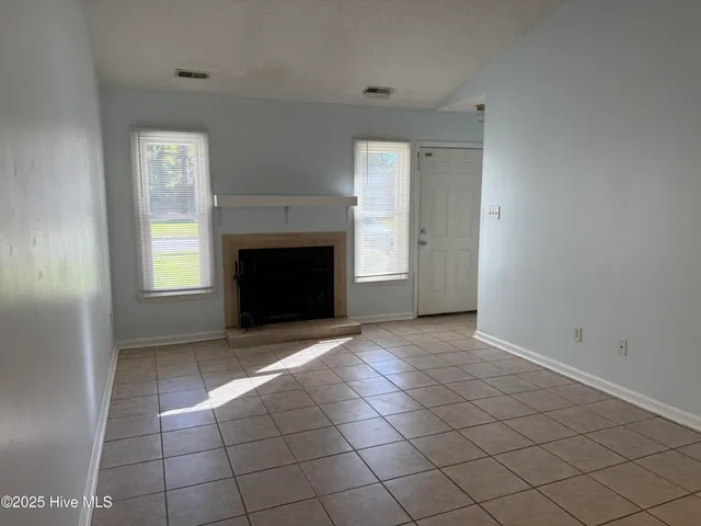 $995 | 133 Twin Wood Drive, Havelock, NC 28532