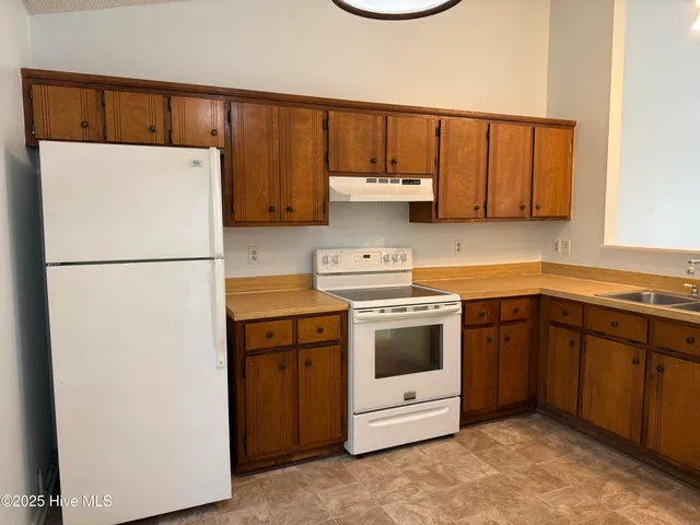 $995 | 133 Twin Wood Drive, Havelock, NC 28532