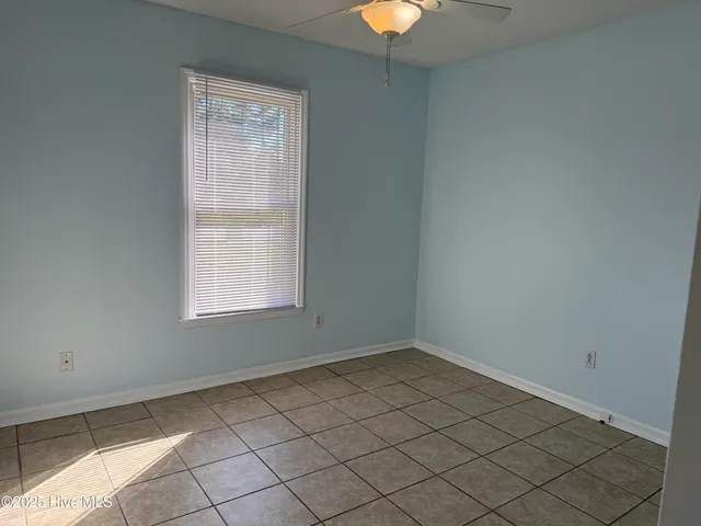 $995 | 133 Twin Wood Drive, Havelock, NC 28532