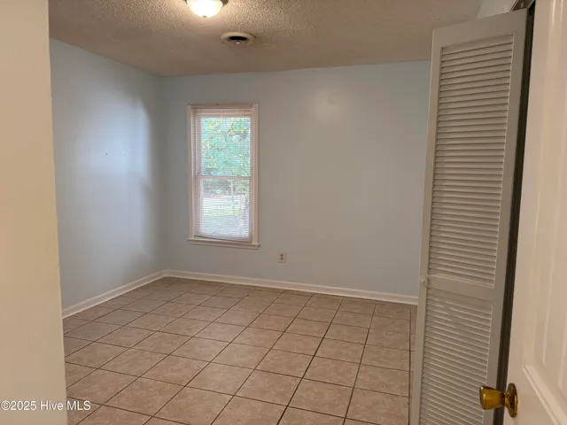 $995 | 133 Twin Wood Drive, Havelock, NC 28532