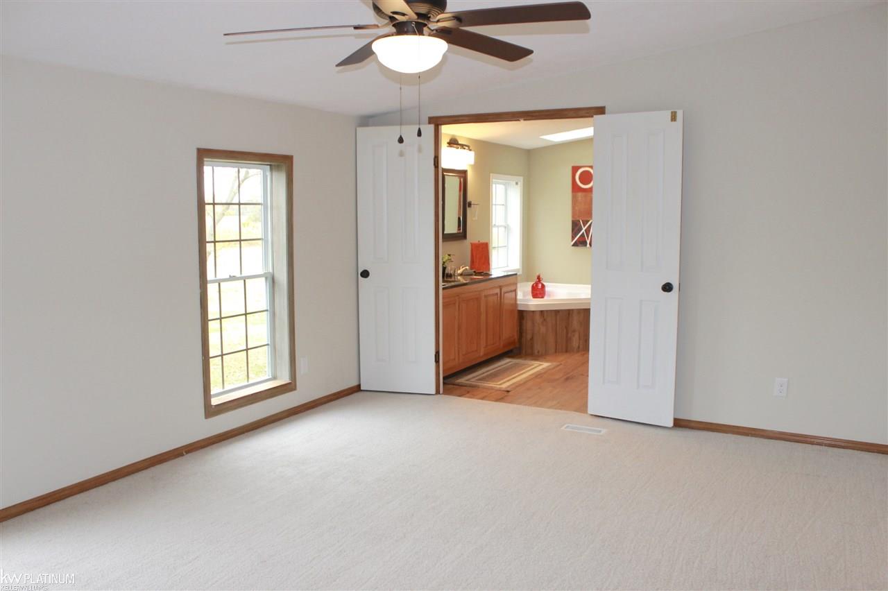 10389 Dolan Road Columbus, MI 48063 - Photo 21 of 25 31332709-20.JPG