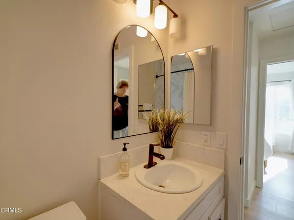 $950,000 | 29047 Ironwood Lane, Saugus, CA 91390