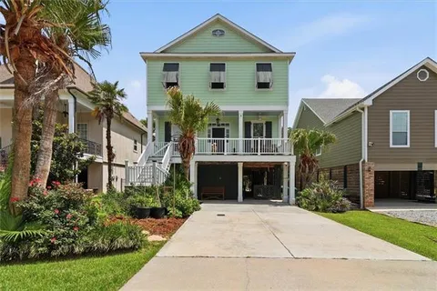 $825,000 | 1711 Claiborne Street, Mandeville, LA 70448