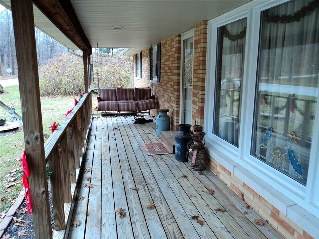 116 North Wolfcreek Road Columbus, IN 47201 - Photo 2 of 24 Gallery Image 2