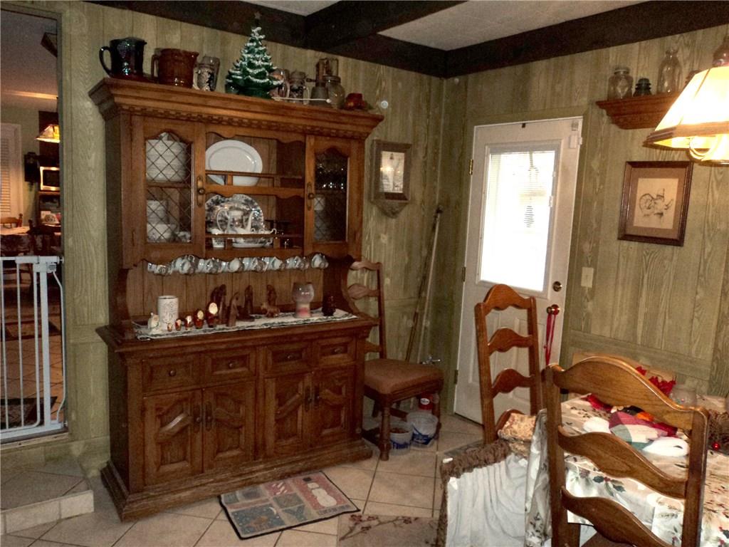 116 North Wolfcreek Road Columbus, IN 47201 - Photo 11 of 24 Gallery Image 11