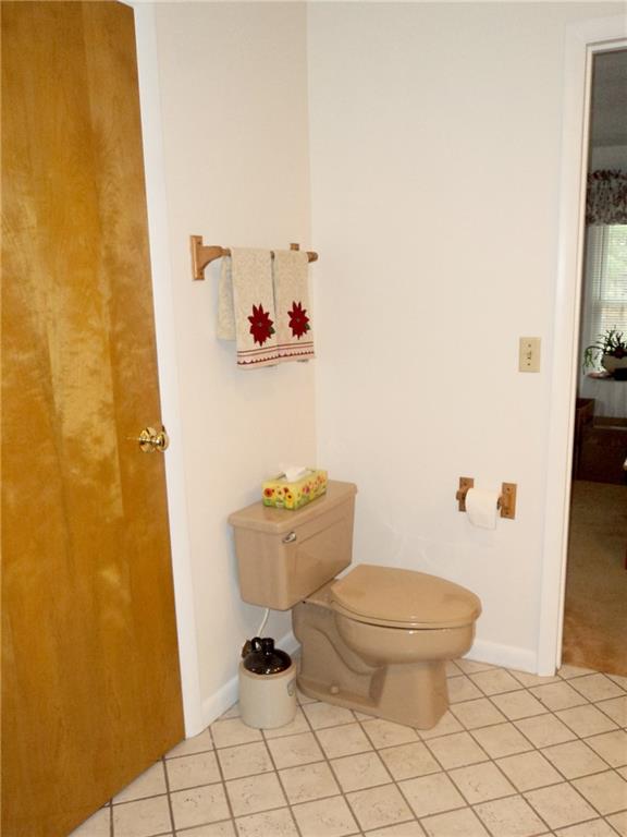 116 North Wolfcreek Road Columbus, IN 47201 - Photo 19 of 24 Gallery Image 19