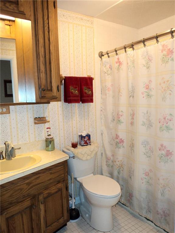 116 North Wolfcreek Road Columbus, IN 47201 - Photo 21 of 24 Gallery Image 21